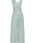 DRESS WITH A GOLD ACCESSORY AND GATHERING DETAILS