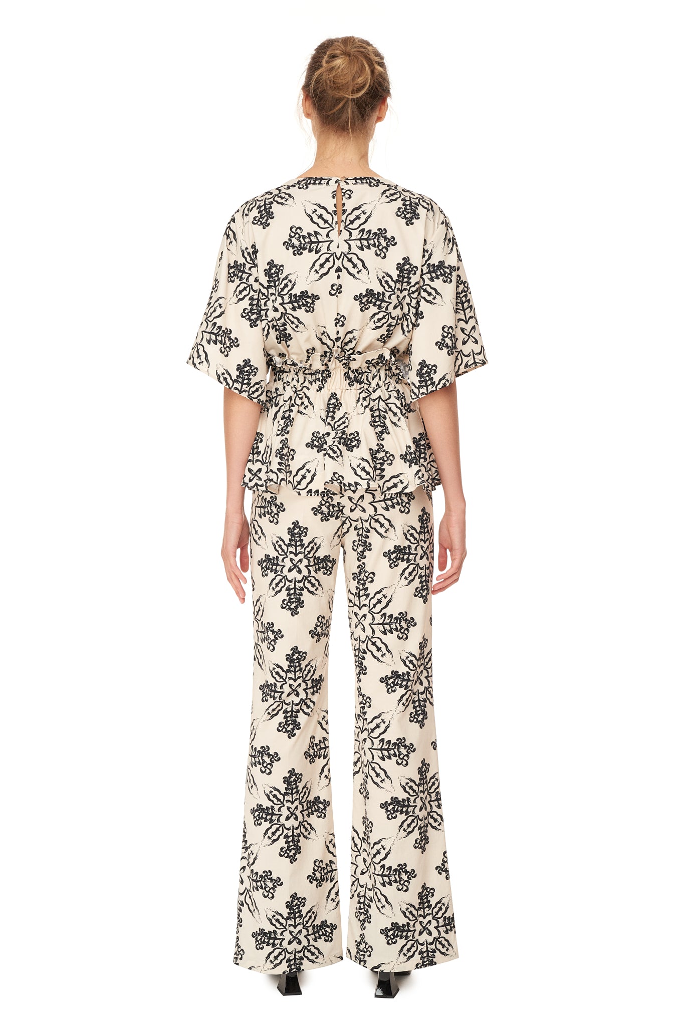 Karia Blouse